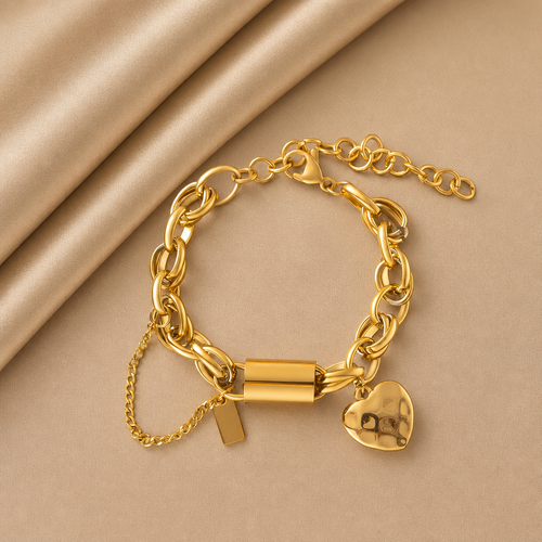 Chain Link Bracelet with Heart Charm (Gold)